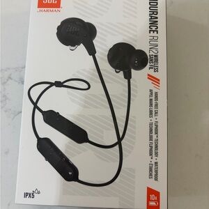 JBL Endurance Run 2 Earbuds Packaging
